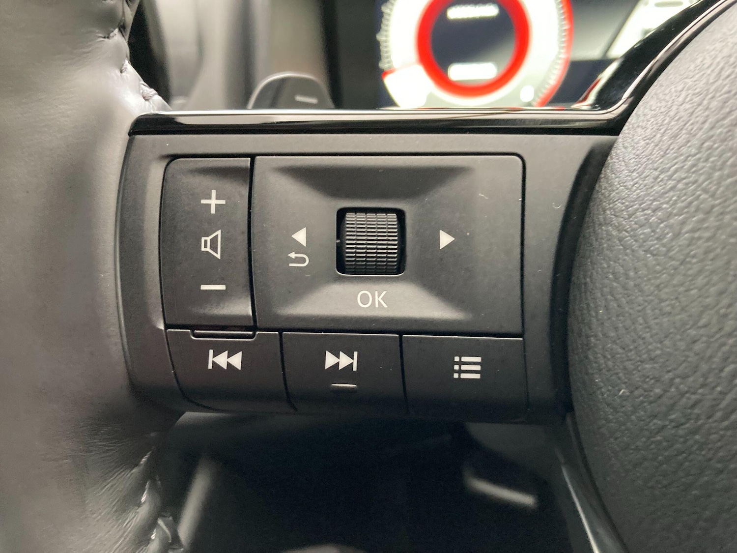 Used Nissan Qashqai for sale - 77306204: Photo 56