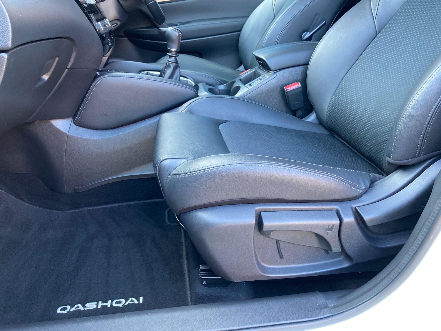 Used Nissan Qashqai 2018 for sale - 76179880: Photo 35