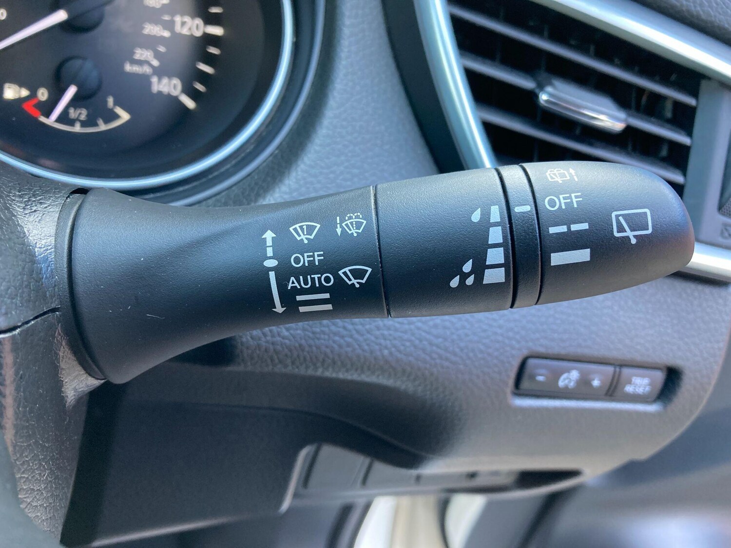 Used Nissan Qashqai 2018 for sale - 76179880: Photo 56