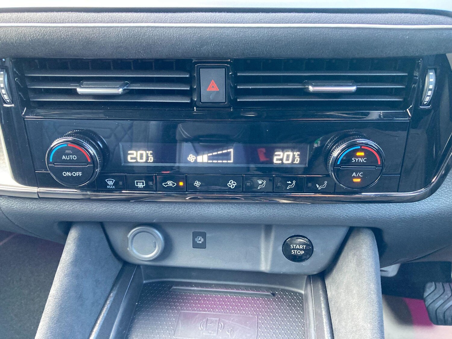 Used Nissan Qashqai 2024 for sale - 77626317: Photo 50