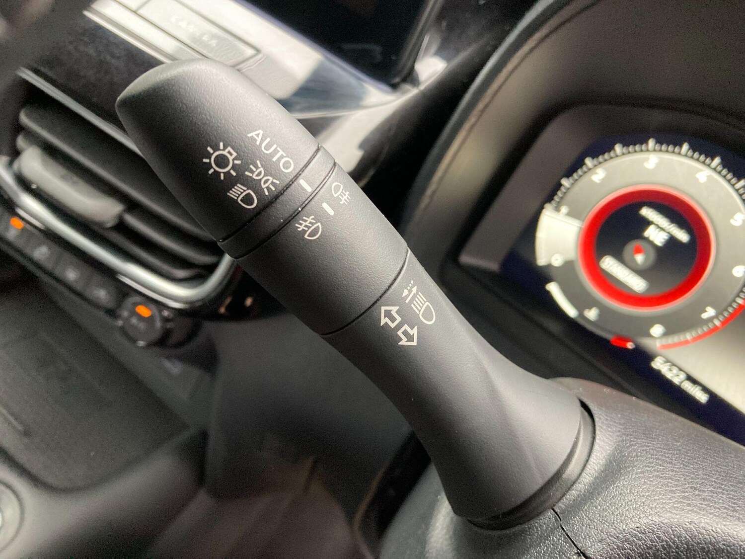 Used Nissan Juke 2024 for sale - 76306901: Photo 55