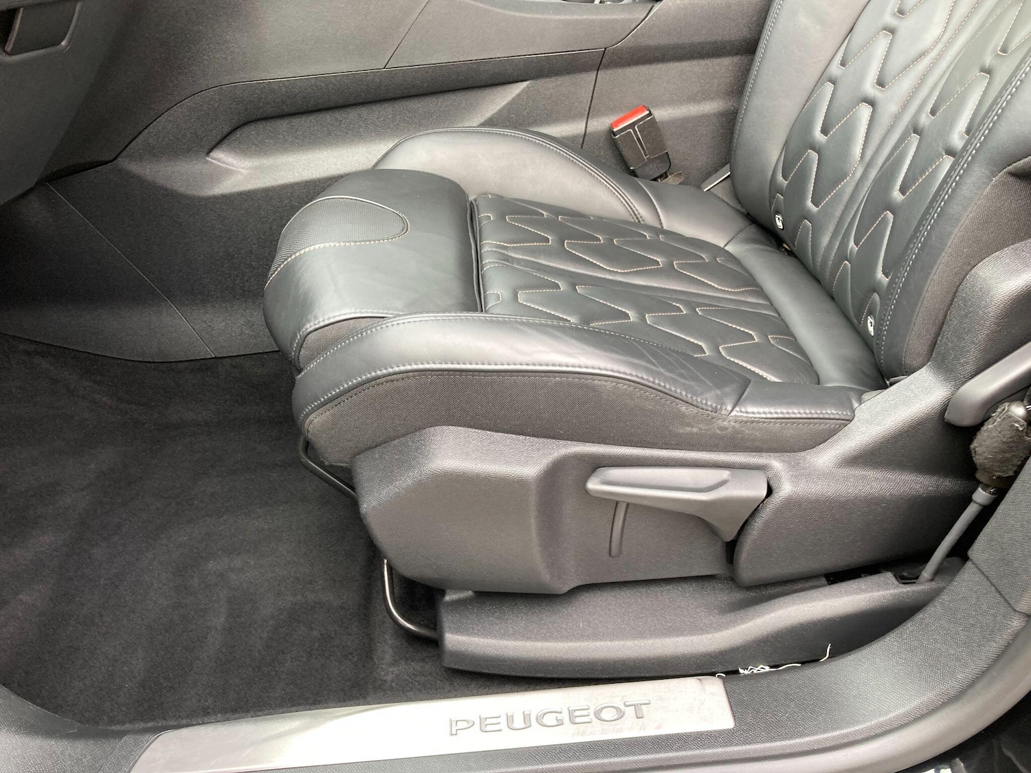 Used Peugeot 3008 2018 for sale - 76380754: Photo 37