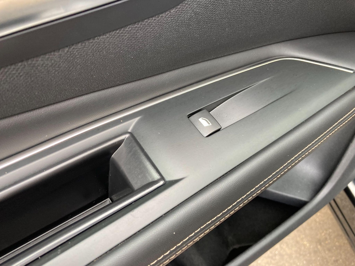 Used Peugeot 3008 2018 for sale - 76380754: Photo 39
