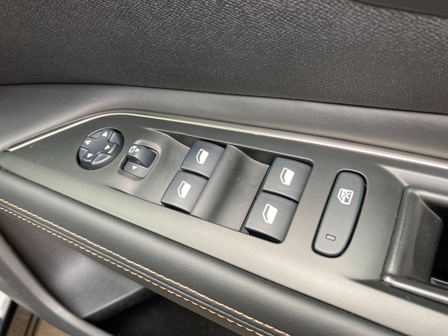 Used Peugeot 3008 2018 for sale - 76380754: Photo 50