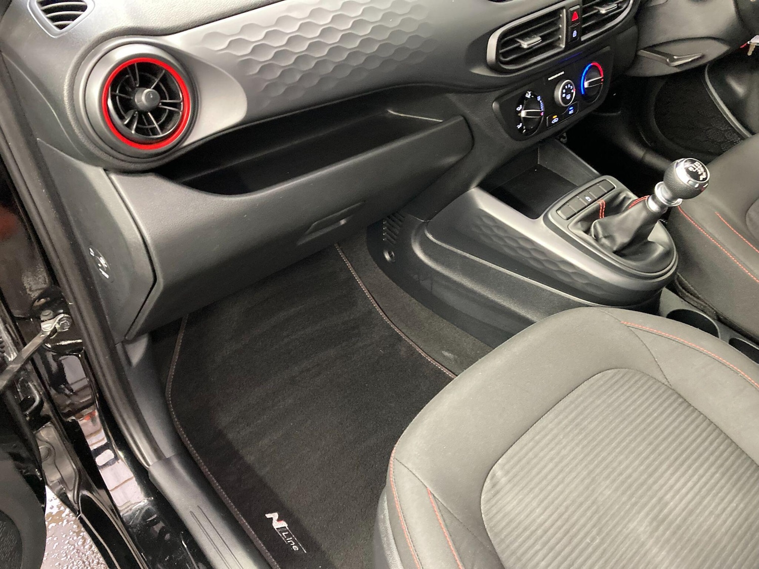 Used Hyundai i10 2021 for sale - 77291705: Photo 37