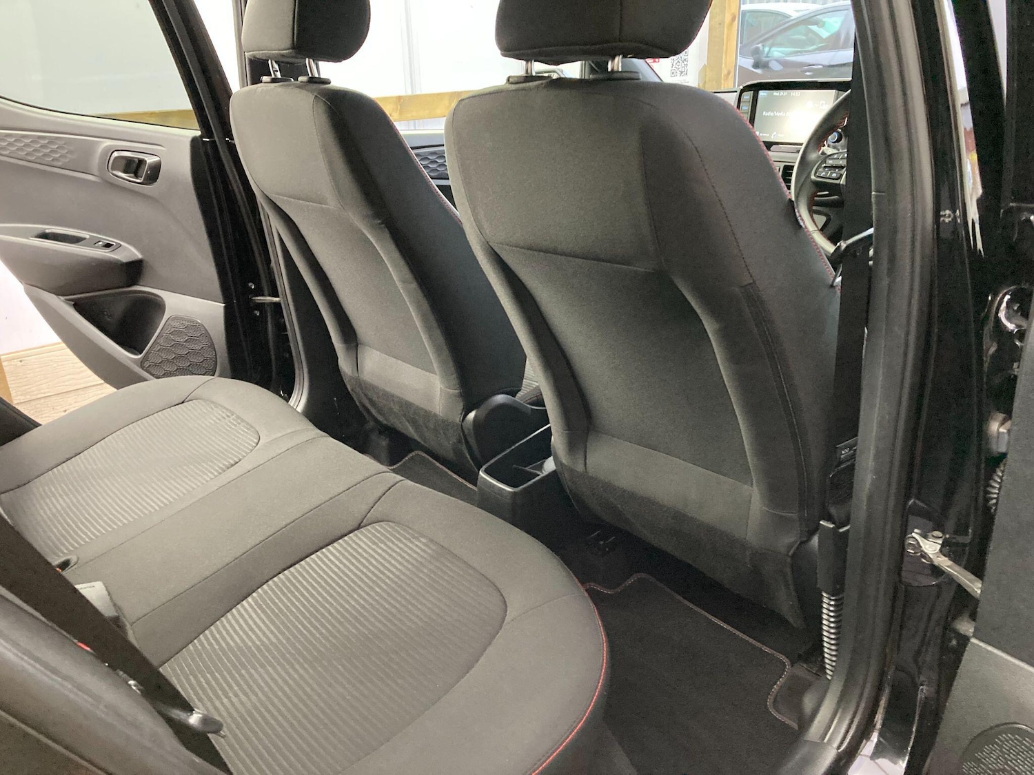 Used Hyundai i10 2021 for sale - 77291705: Photo 46