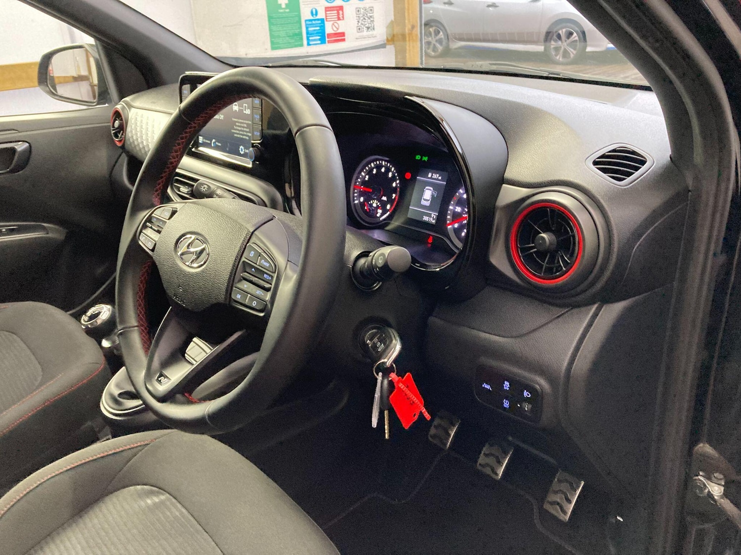 Used Hyundai i10 2021 for sale - 77291705: Photo 53