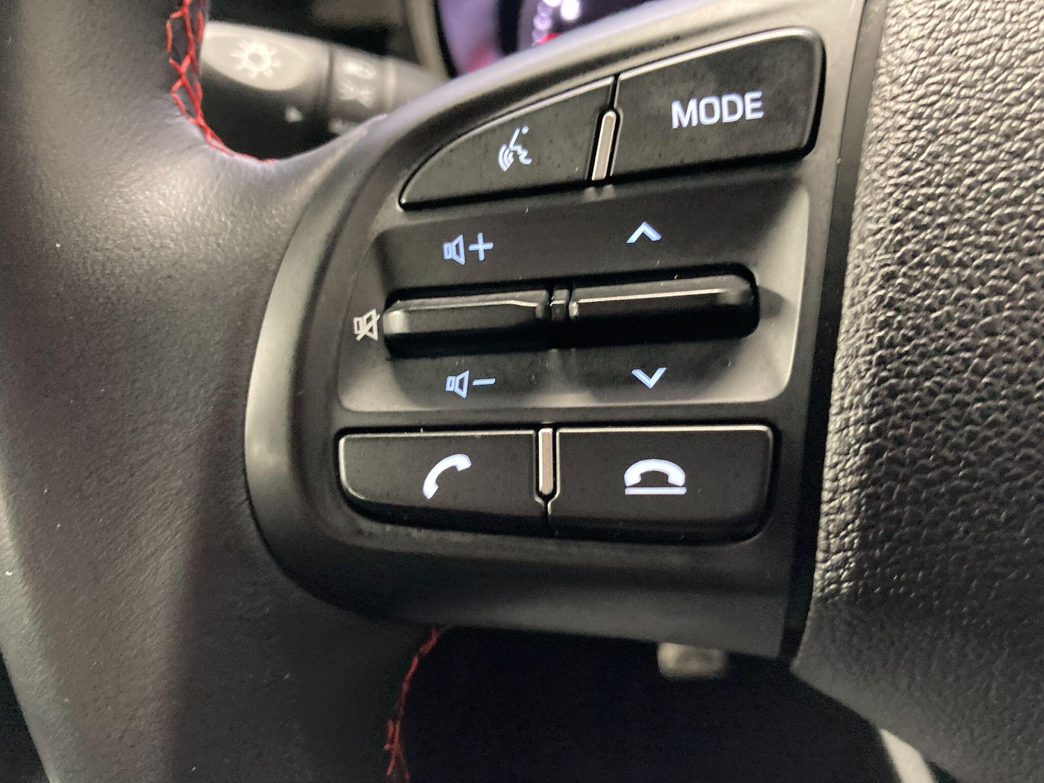 Used Hyundai i10 2021 for sale - 77291705: Photo 57