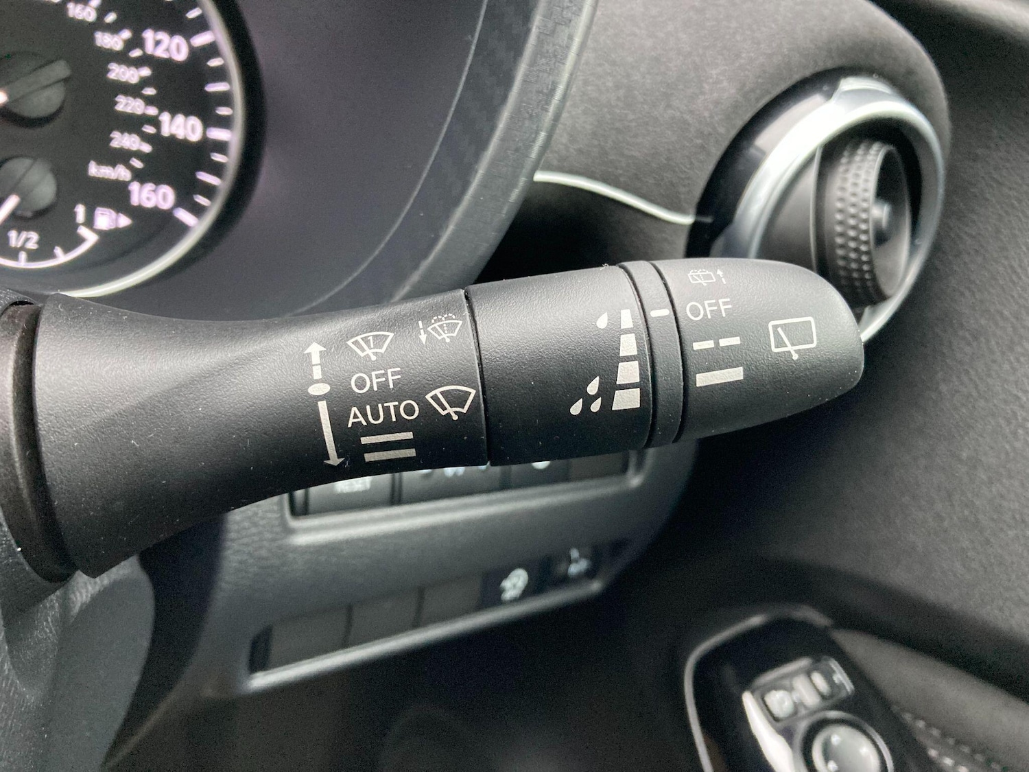 Used Nissan Juke for sale - 77320850: Photo 63