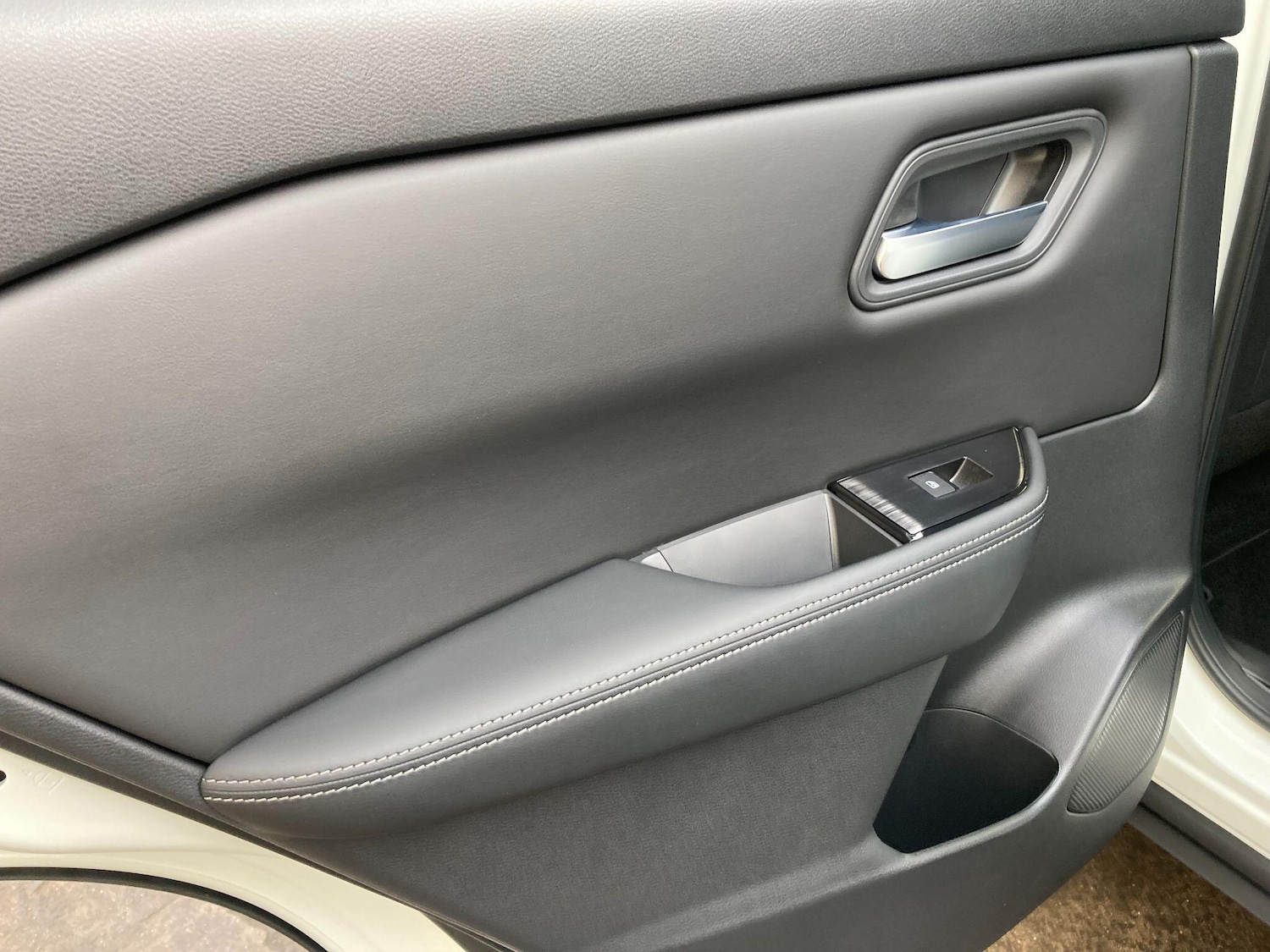 Used Nissan X-Trail 2025 for sale - 77400537: Photo 34