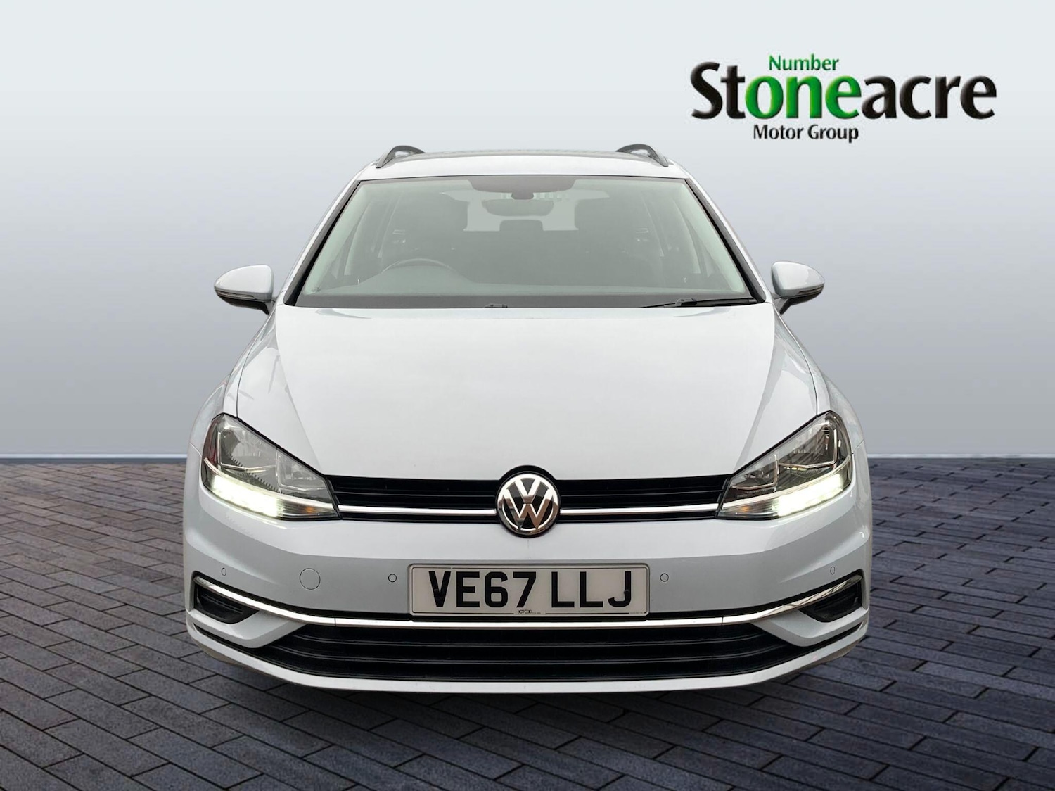 Used Volkswagen Golf 2018 for sale - 77646427: Photo 2