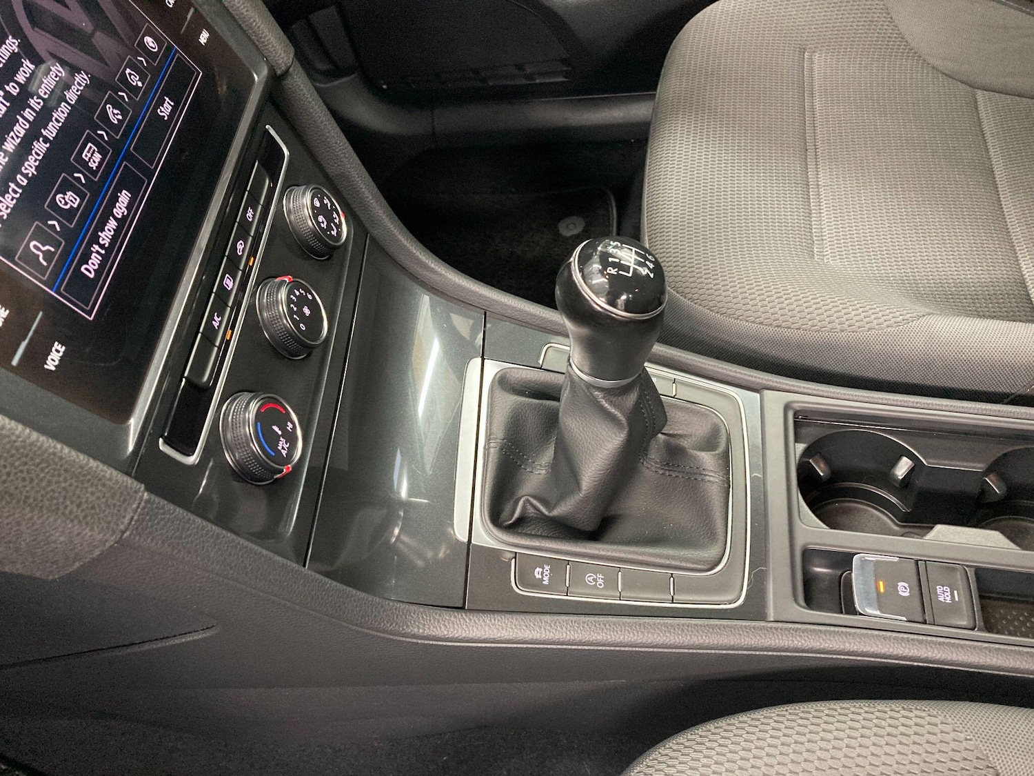 Used Volkswagen Golf 2018 for sale - 77646427: Photo 31