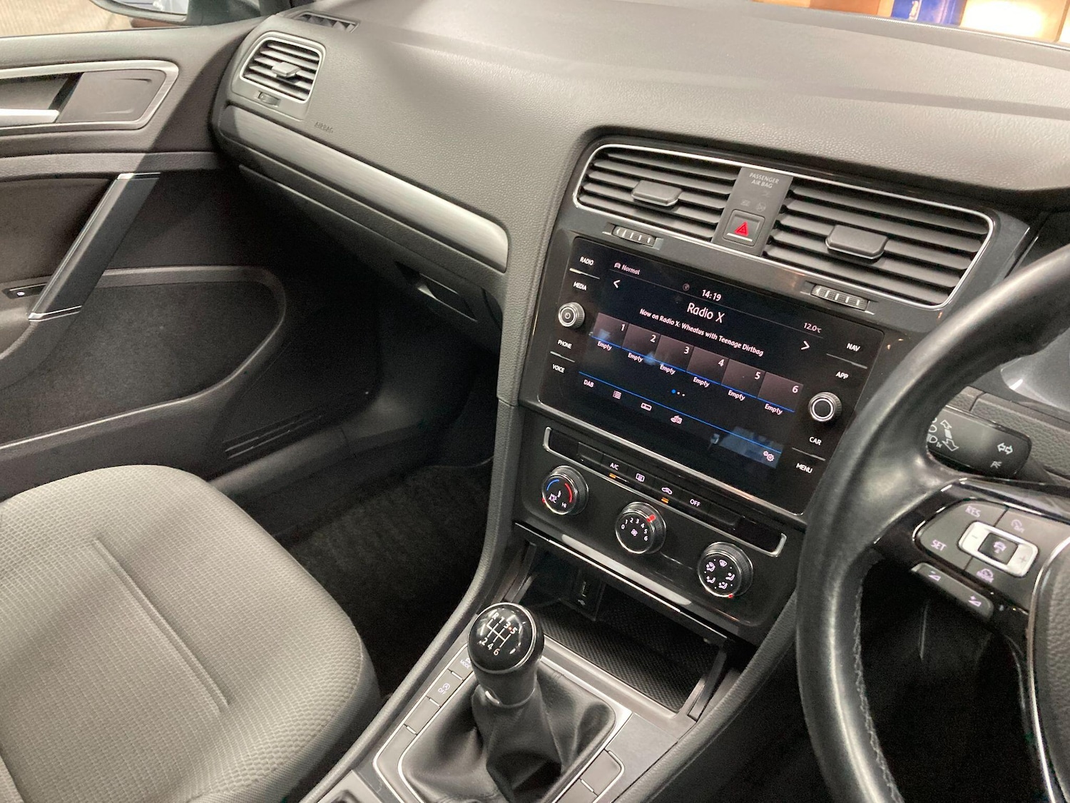 Used Volkswagen Golf 2018 for sale - 77646427: Photo 77