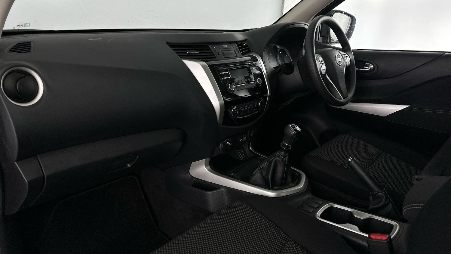 Used Nissan Navara 2023 for sale - 78047078: Photo 4