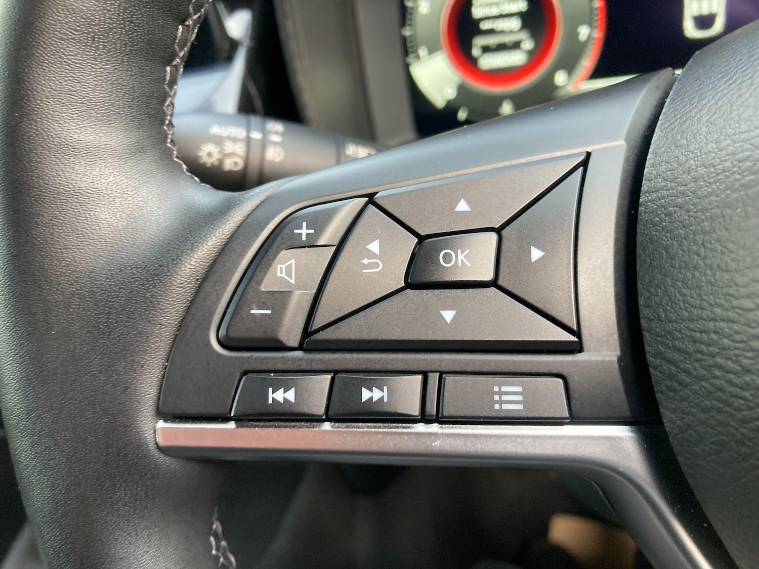 Used Nissan Juke 2024 for sale - 77156015: Photo 52