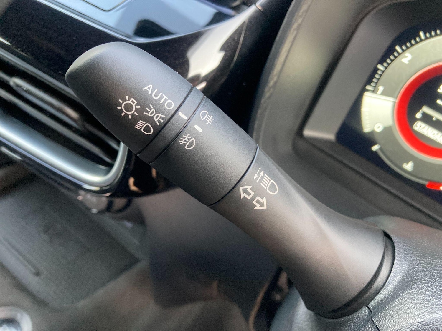 Used Nissan Juke 2024 for sale - 77156015: Photo 54