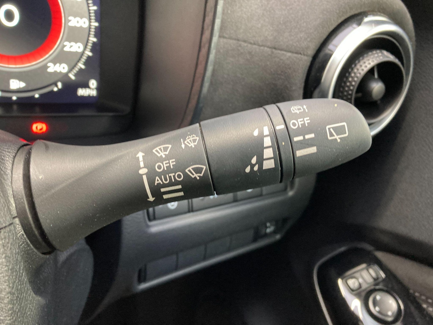 Used Nissan Juke for sale - 77175059: Photo 59