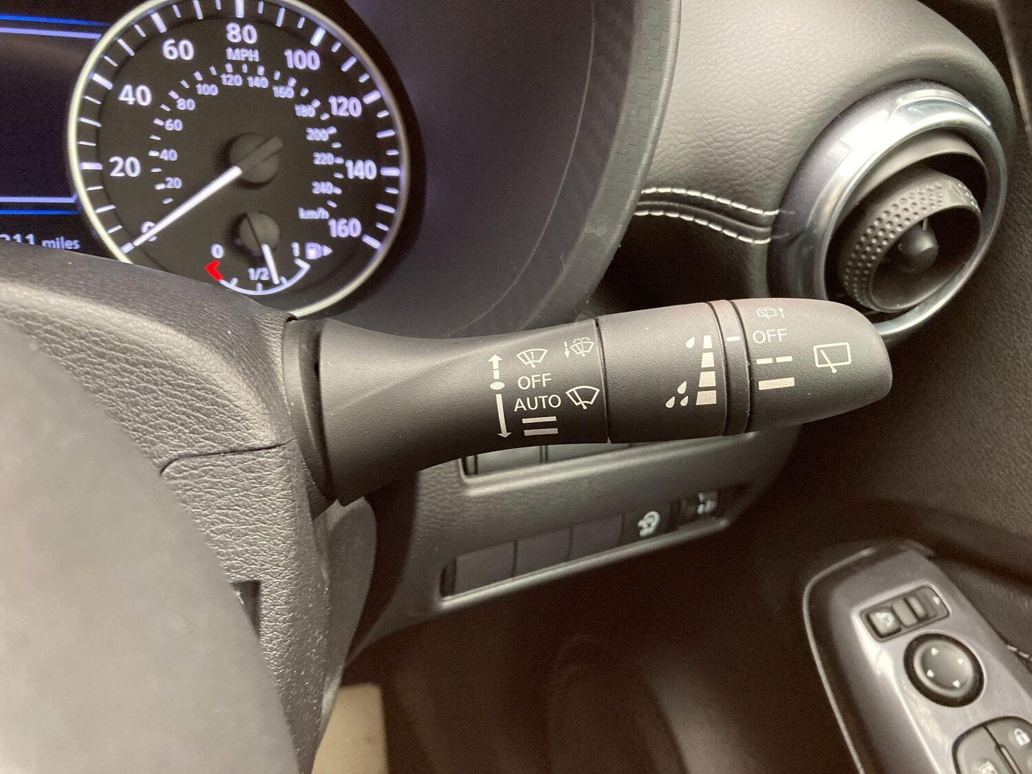 Used Nissan Juke 2024 for sale - 76109001: Photo 48