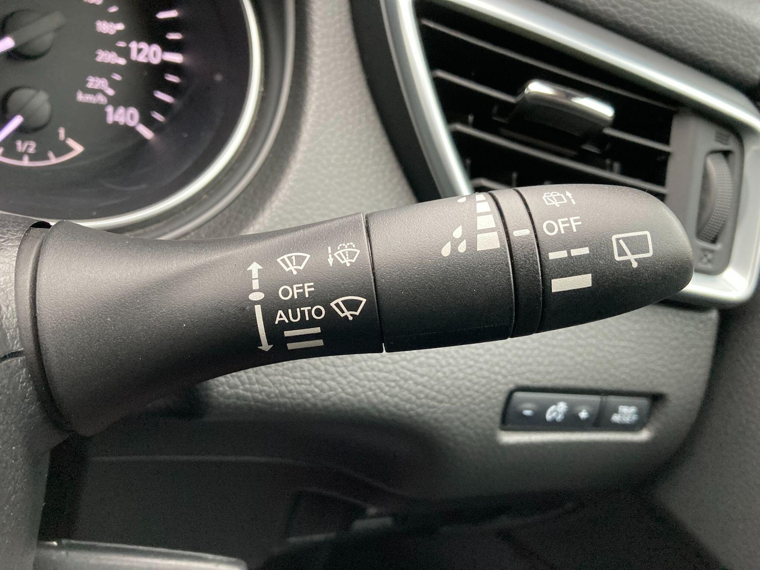 Used Nissan Qashqai for sale - 77549549: Photo 59