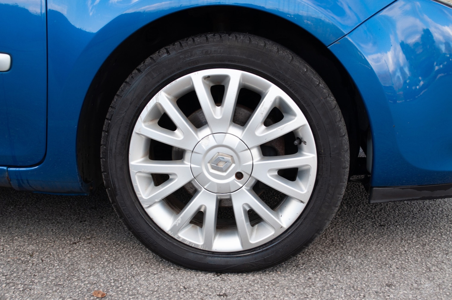 Used Renault Clio 2011 for sale - 78055853: Photo 9