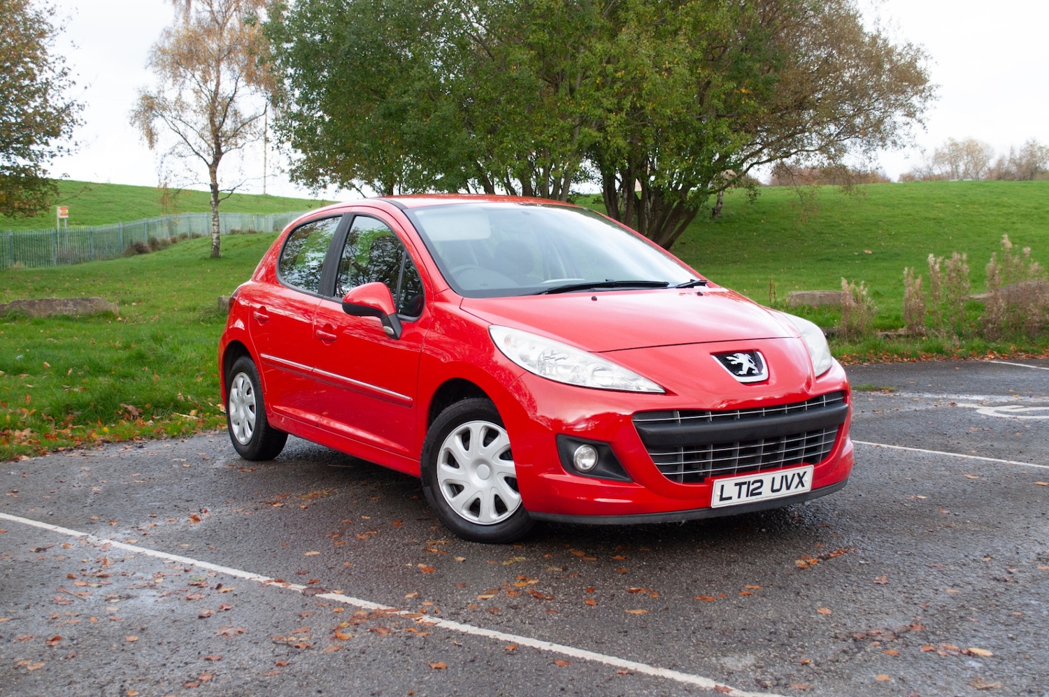 Used Peugeot 207 2012 for sale - 76696462: Photo 2