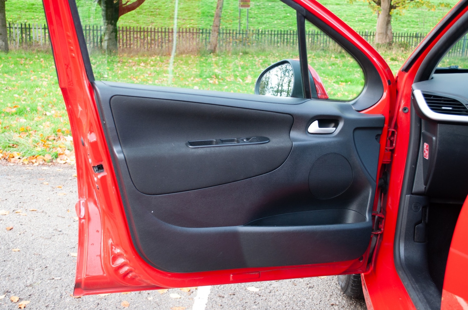 Used Peugeot 207 2012 for sale - 76696462: Photo 33