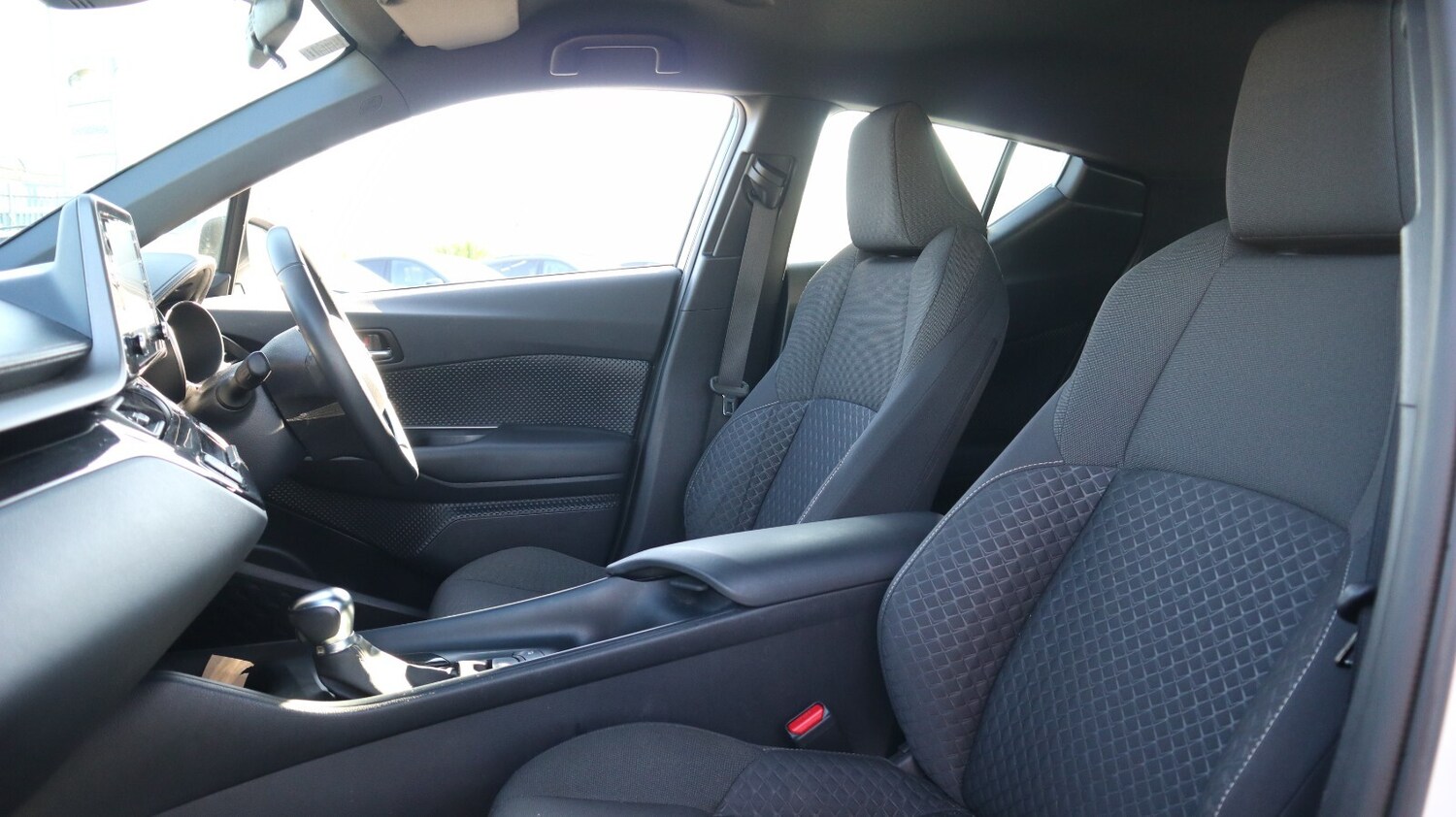 Used Toyota C-HR 2023 for sale - 77959933: Photo 22