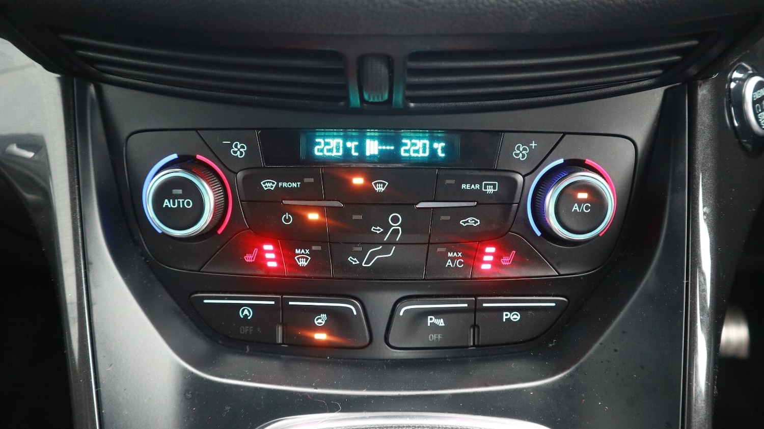 Used Ford Kuga 2019 for sale - 77247930: Photo 32