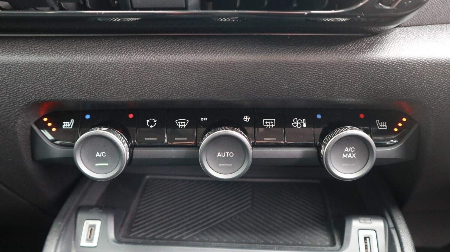 Used Citroen C4 2023 for sale - 77428107: Photo 34