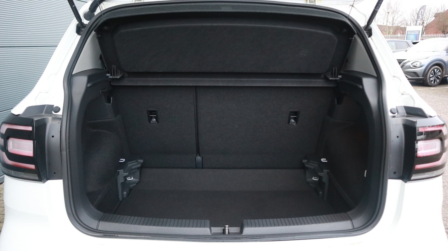 Used Volkswagen T-Cross 2023 for sale - 77225063: Photo 19