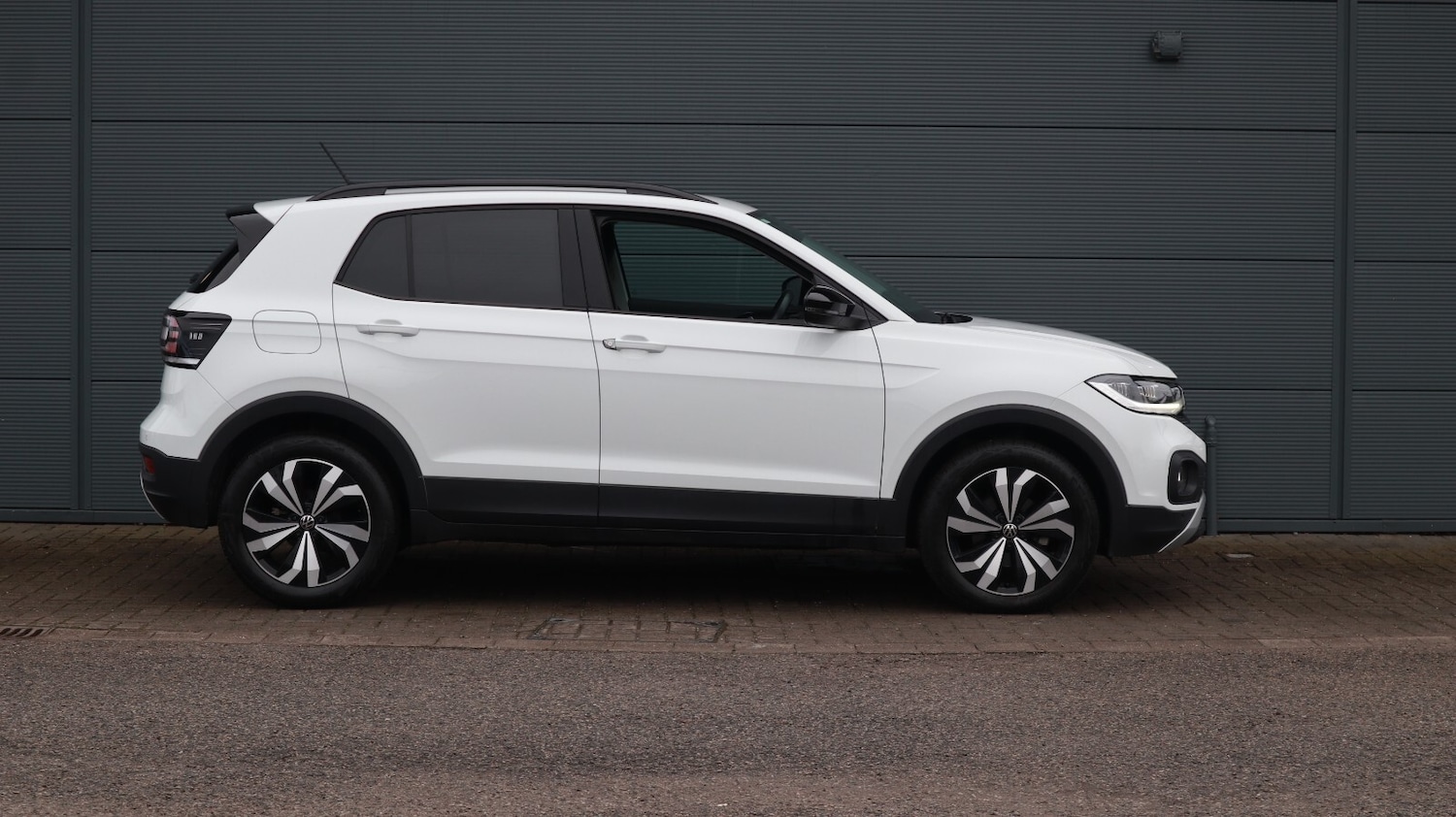 Used Volkswagen T-Cross 2023 for sale - 77225063: Photo 8