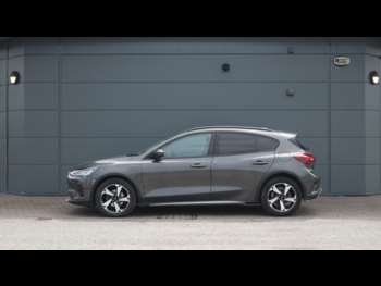 Used Ford Focus 2022 for sale - 74123432: Photo