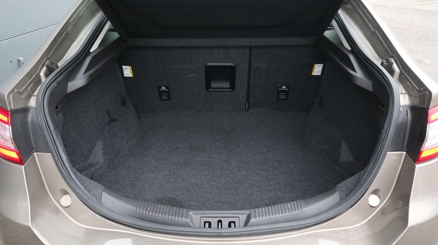 Used Ford Mondeo 2018 for sale - 76818324: Photo 17