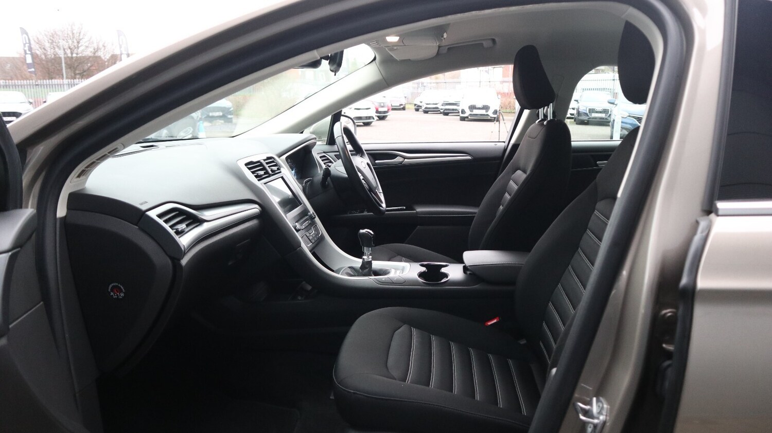 Used Ford Mondeo 2018 for sale - 76818324: Photo 21