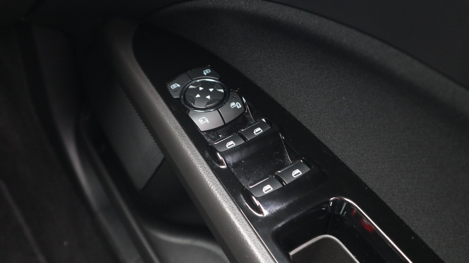 Used Ford Mondeo 2018 for sale - 76818324: Photo 33