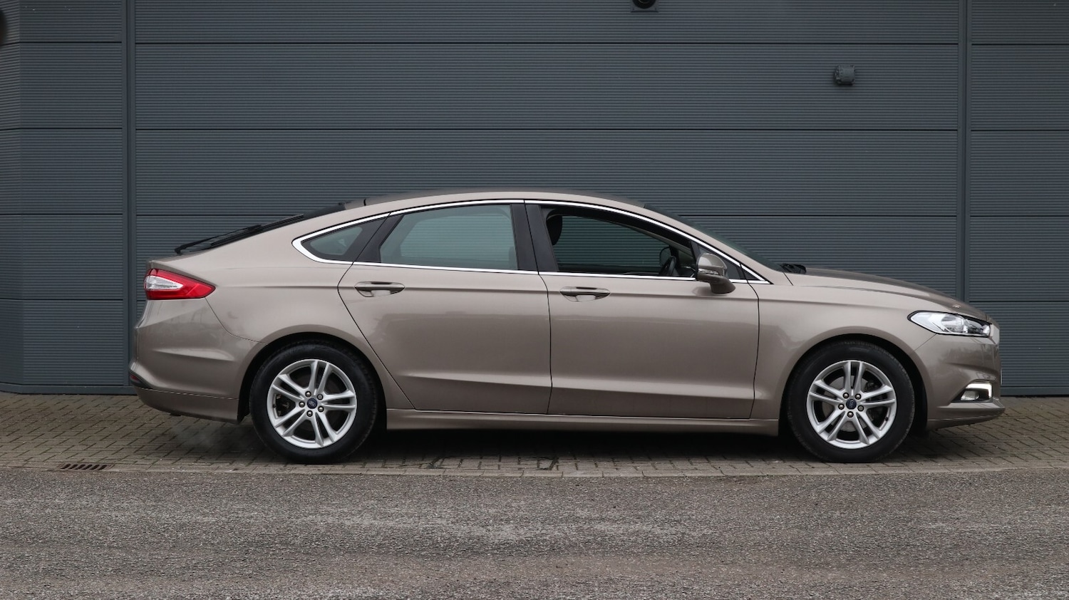 Used Ford Mondeo 2018 for sale - 76818324: Photo 8