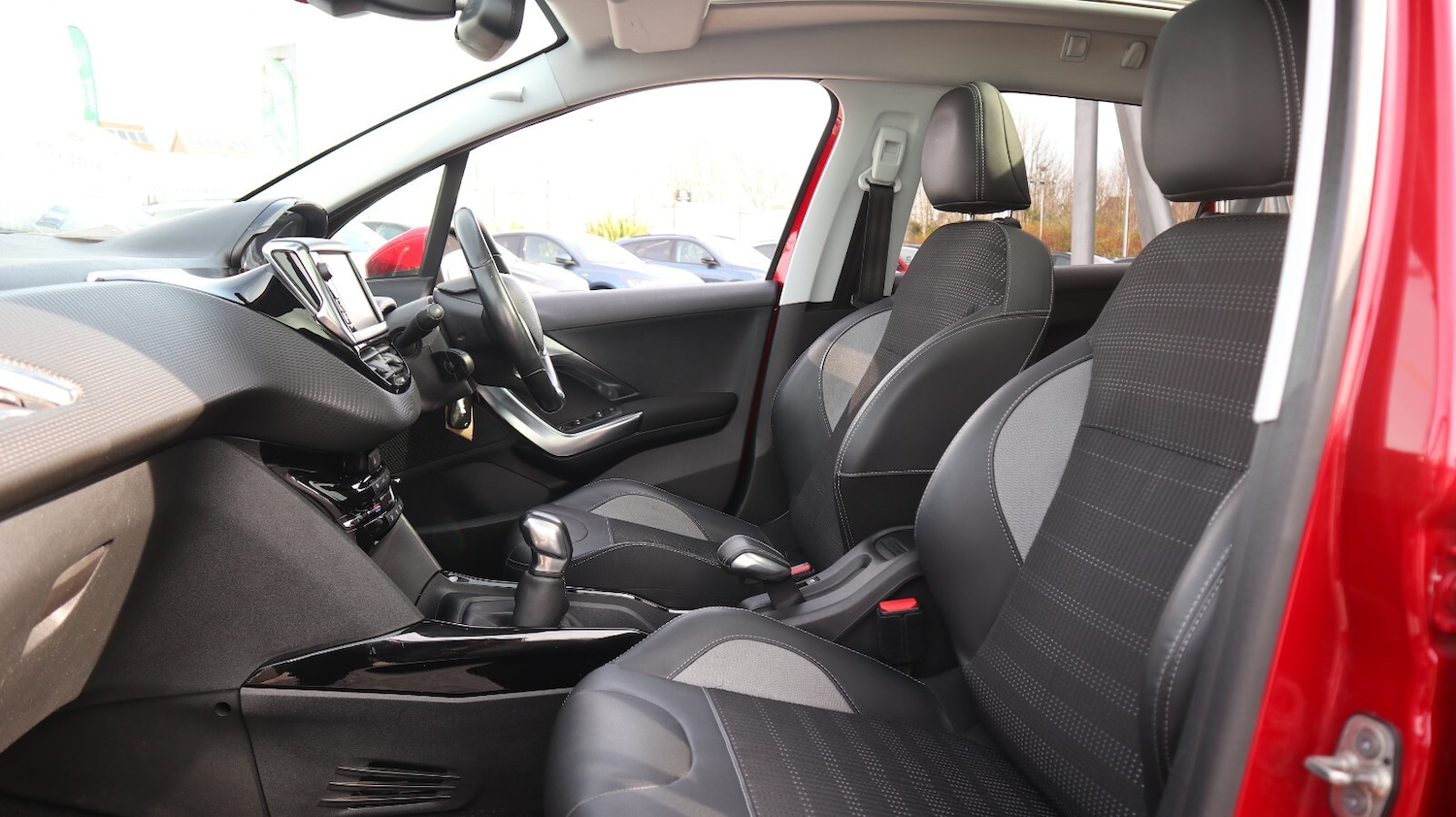 Used Peugeot 2008 2018 for sale - 77959935: Photo 22