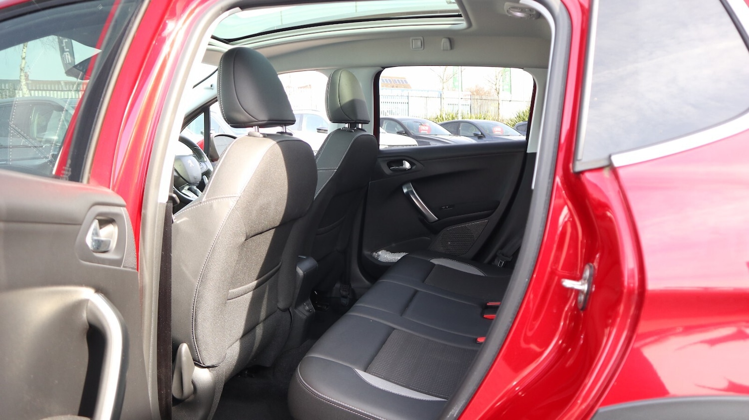 Used Peugeot 2008 2018 for sale - 77959935: Photo 24