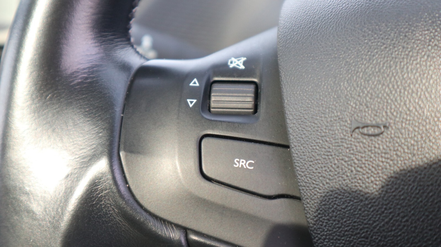 Used Peugeot 2008 2018 for sale - 77959935: Photo 27