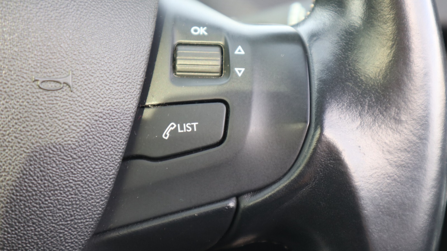 Used Peugeot 2008 2018 for sale - 77959935: Photo 28