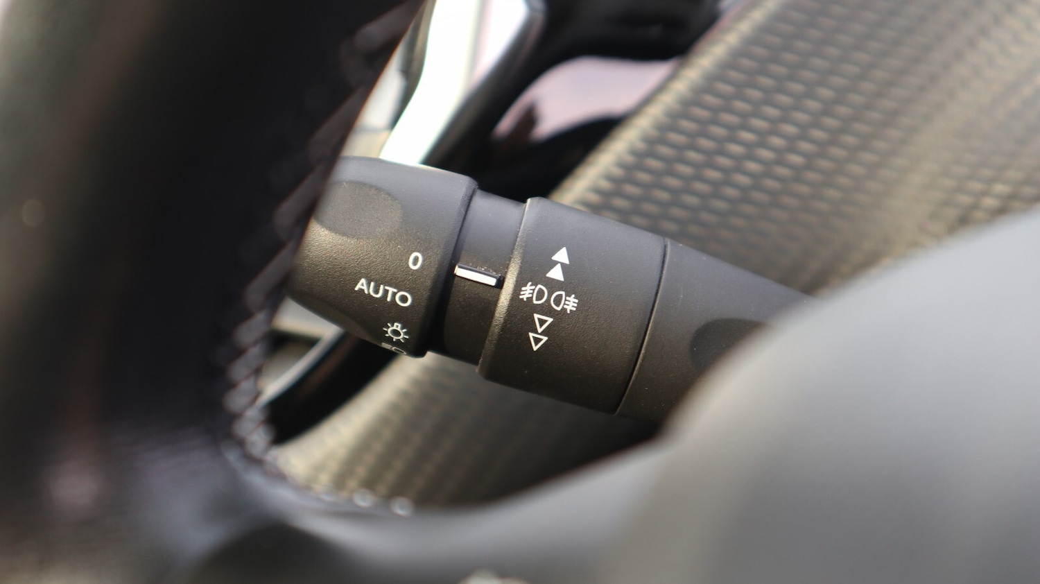 Used Peugeot 2008 2018 for sale - 77959935: Photo 29