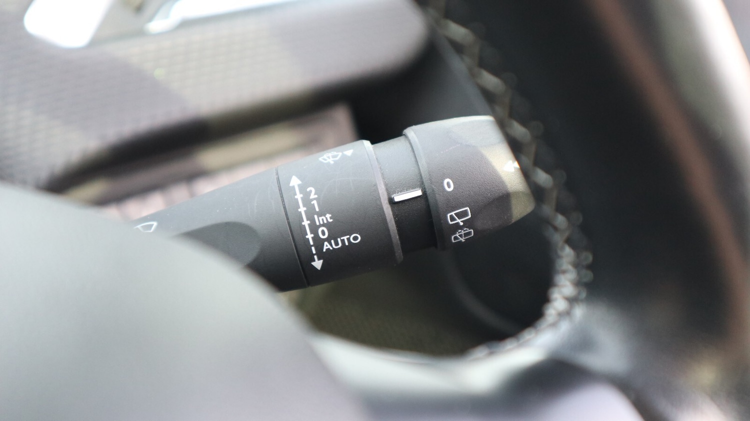 Used Peugeot 2008 2018 for sale - 77959935: Photo 30