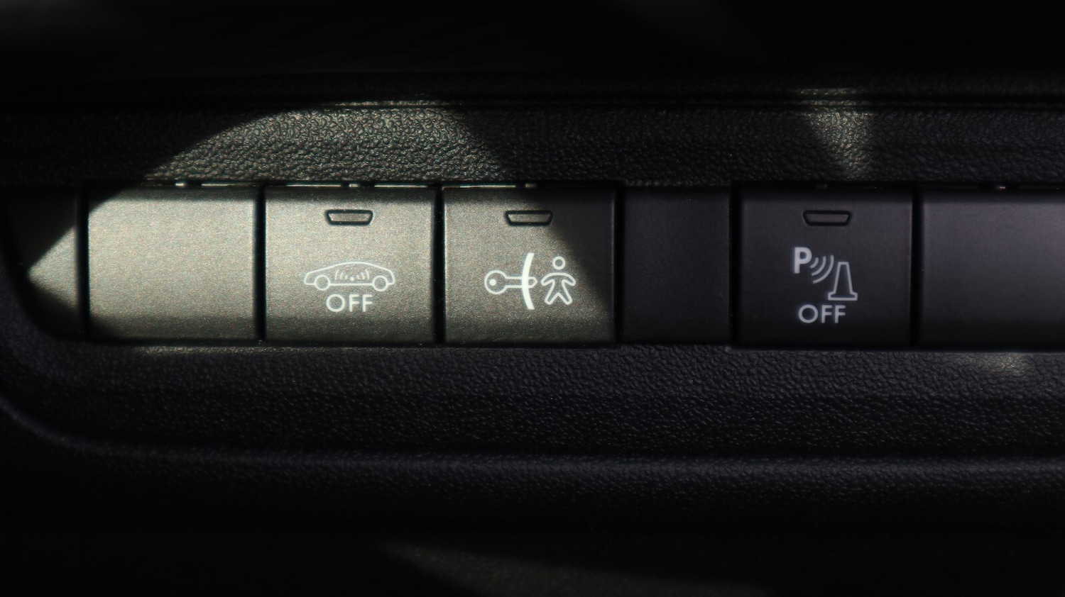 Used Peugeot 2008 2018 for sale - 77959935: Photo 35