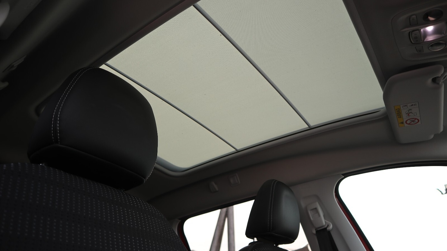 Used Peugeot 2008 2018 for sale - 77959935: Photo 38