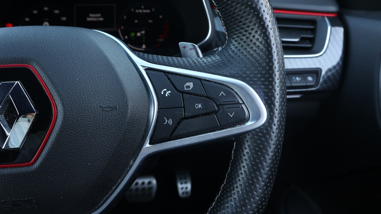 Used Renault Arkana 2023 for sale - 76818234: Photo 29