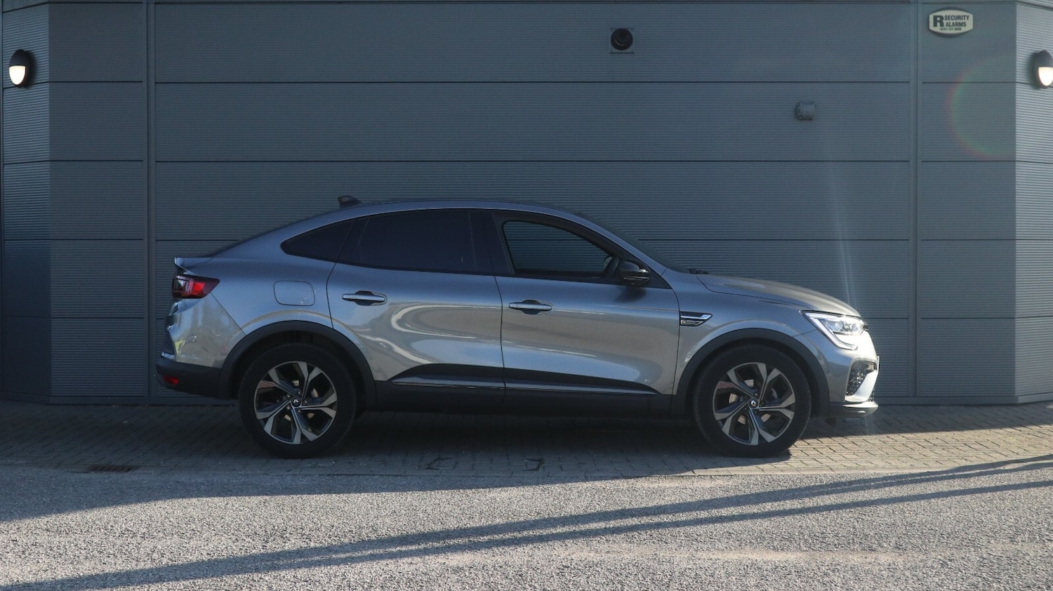 Used Renault Arkana 2023 for sale - 76818234: Photo 8