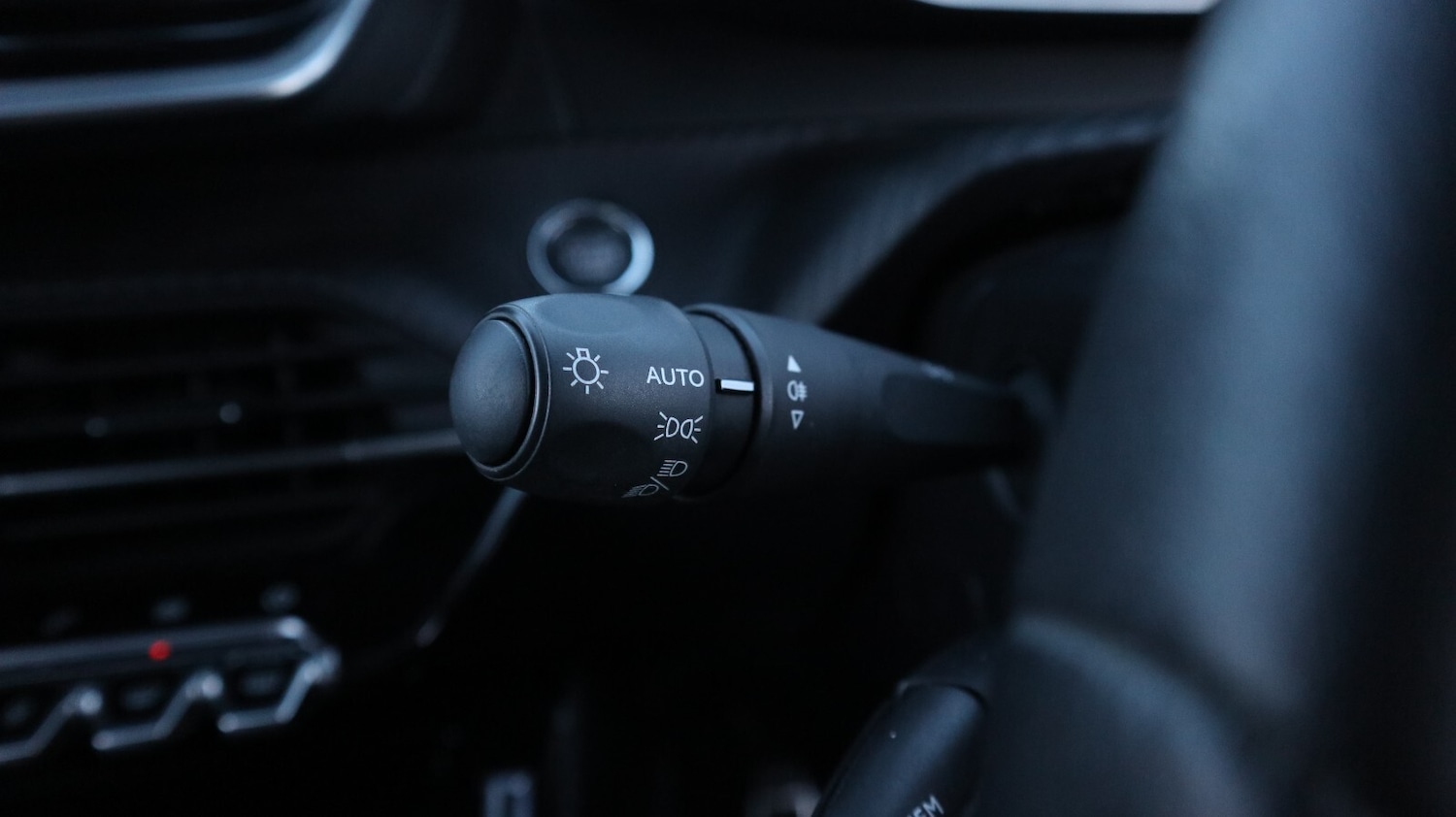 Used Peugeot 2008 2022 for sale - 76818154: Photo 32