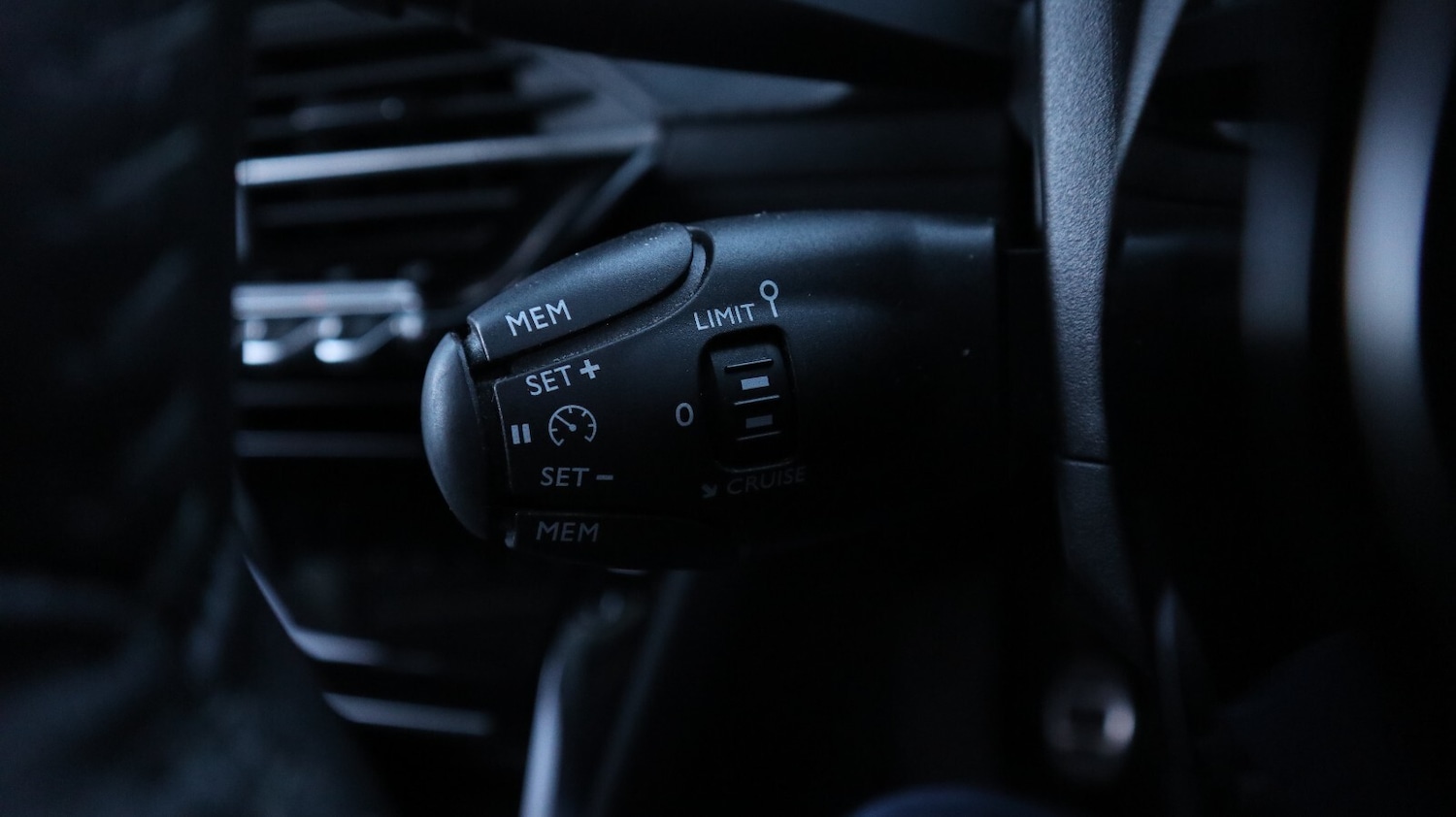 Used Peugeot 2008 2022 for sale - 76818154: Photo 34