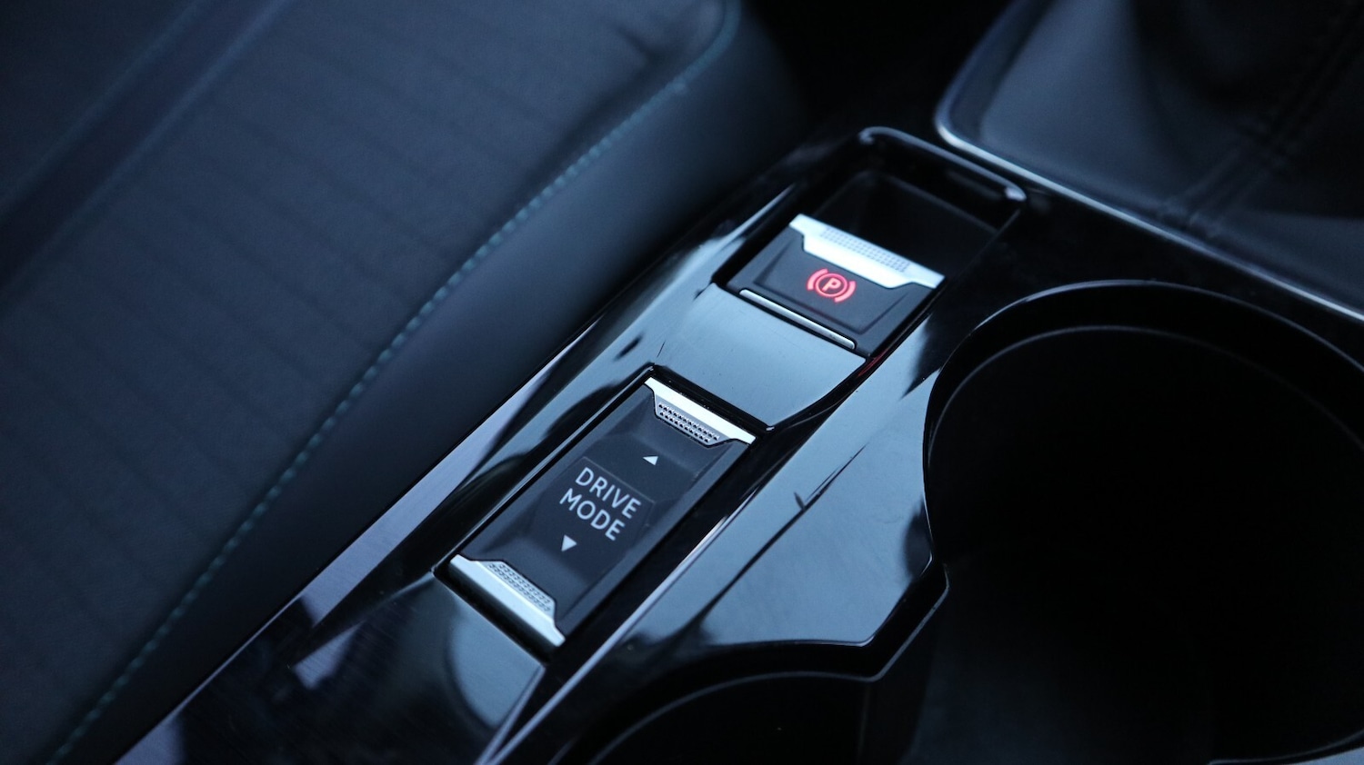 Used Peugeot 2008 2022 for sale - 76818154: Photo 41