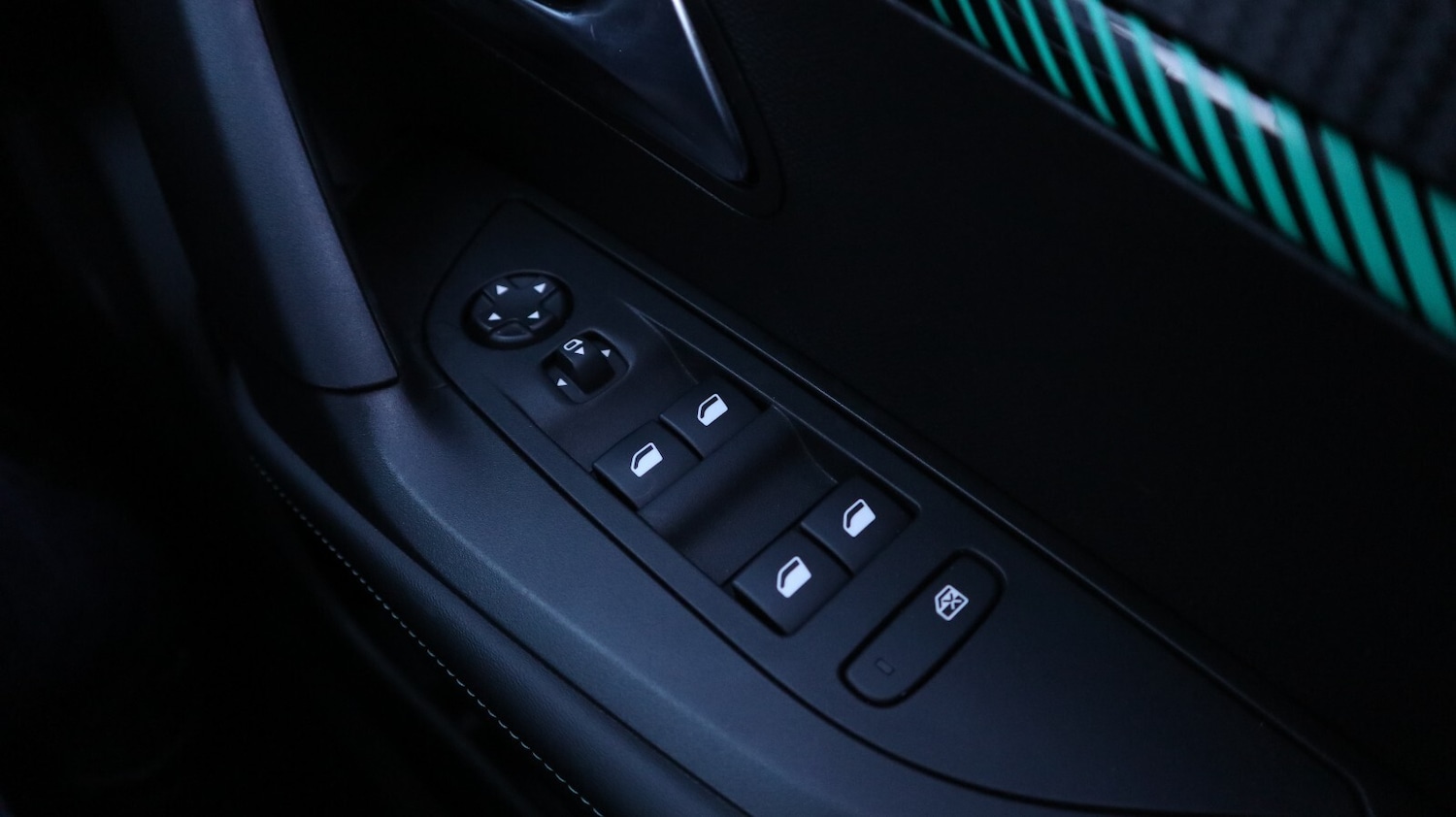 Used Peugeot 2008 2022 for sale - 76818154: Photo 43